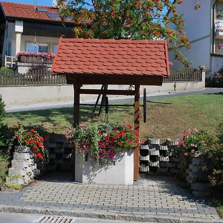 Helle, Offene Dachgeschosswohnung Mit Terrasse Oberloisdorf Екстериор снимка