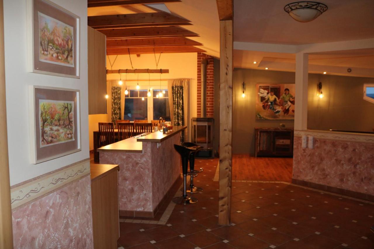 Helle, Offene Dachgeschosswohnung Mit Terrasse Oberloisdorf Екстериор снимка